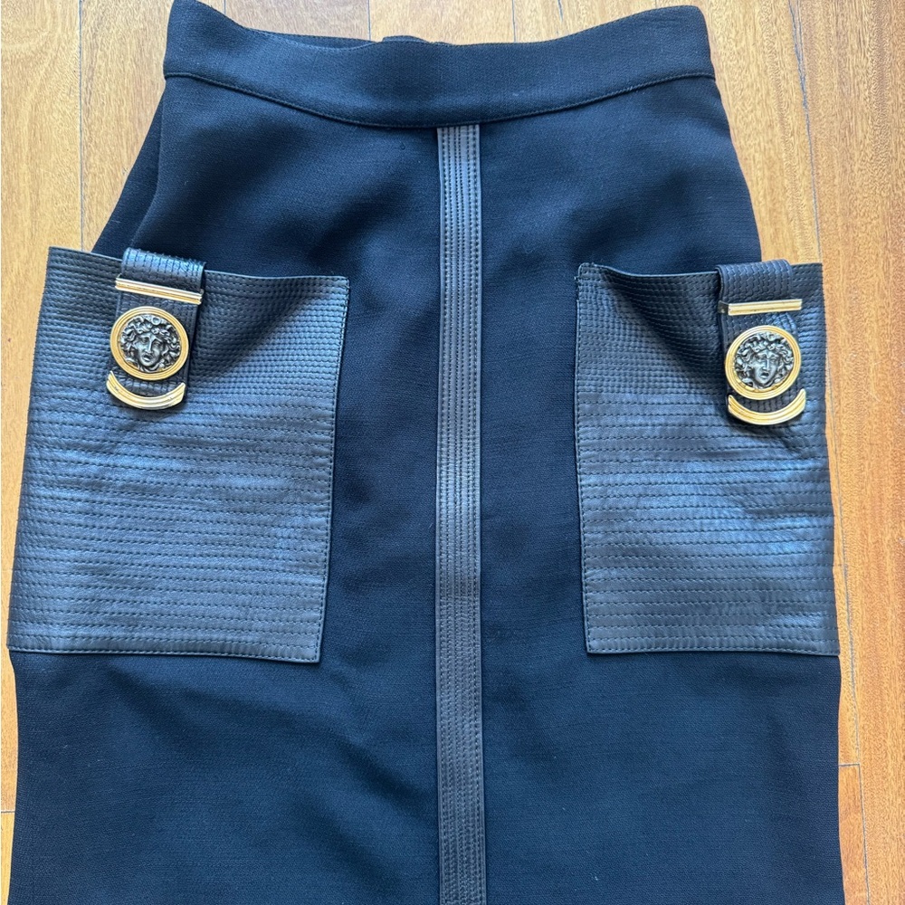 Rare GIANNI VERSACE COUTURE Skirt With Medusa Pockets Size 38